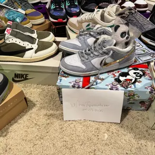 Jordan and SB 🔥 size 10.5-11. Travis Scott, J4 SB, Grail SBs….Spring Cleaning!