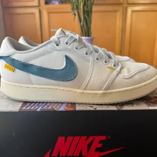 Jordan 1 Retro High OG SP, Dunk,Jordan 1 low - New/Used