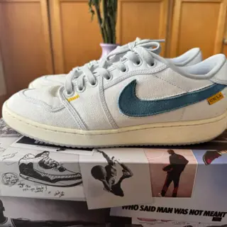 Jordan 1 Retro High OG SP, Dunk,Jordan 1 low - New/Used