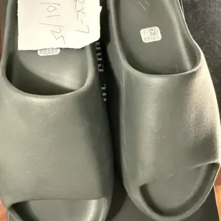 Jordan 1 Union Chicago, Reebok x Maison Margiela, Common Projects, ALD x NB, Yeezy