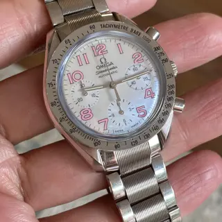 Omega Speedmaster. 39mm. Sapphire. Mother of pearl dial. Automatic.
