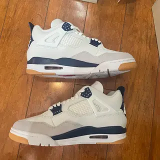 DS Nike SB x Jordan 4 Navy Sz 9.5