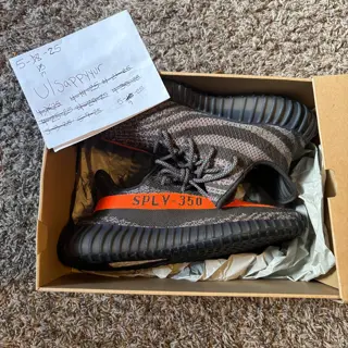 Yeezy Boost 350 V2  Carbon beluga size 9.5 $110