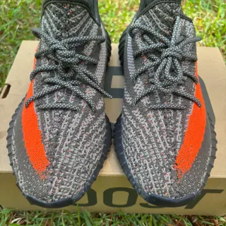 Yeezy Boost 350 V2  Carbon beluga size 9.5 $110