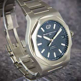 Girard Perregaux Laureato 81010-11-431-11A $7000 OBO *PRICE DROP*