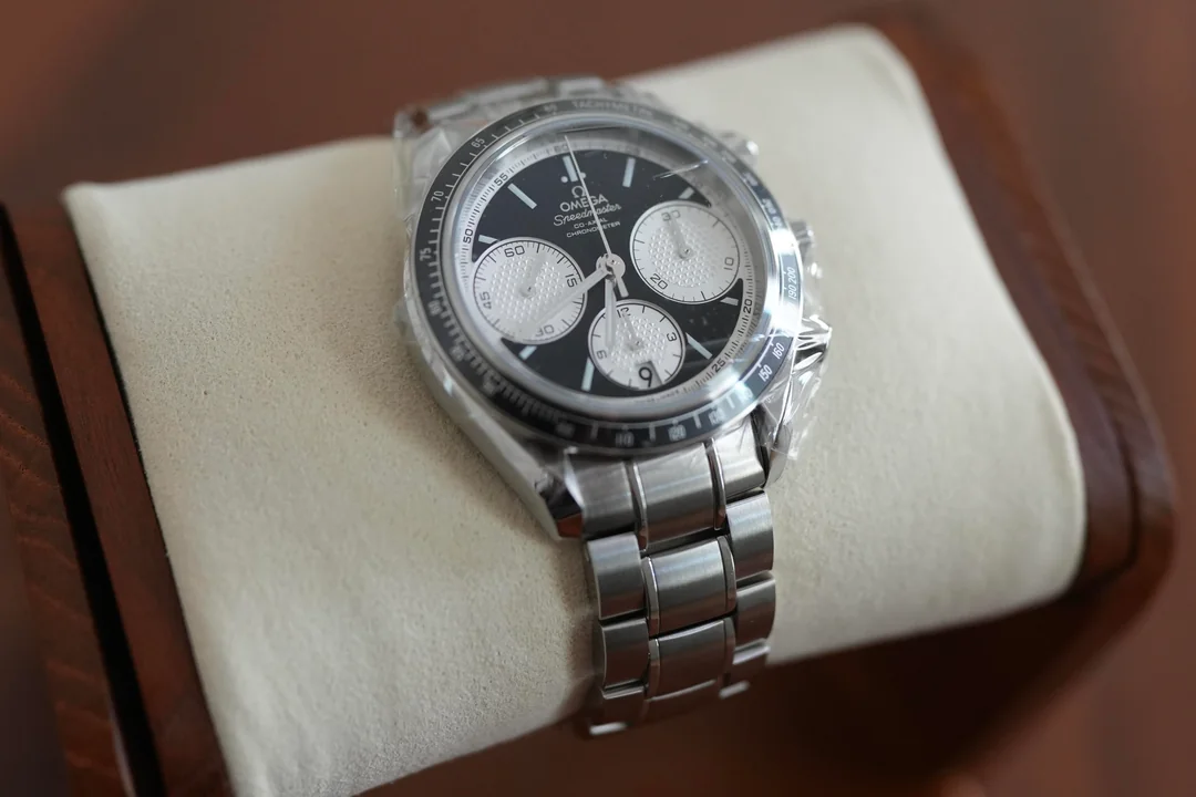 Omega Speedmaster Racing Reverse Panda dial New/ unworn Full set 6/2025