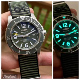 Breitling Superocean. Full Kit. Strong Lume..