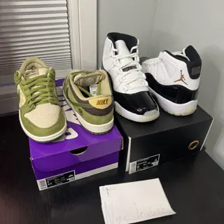 dunk low sb yuto sz 8 DS $180 j11 gratitude Sz 9 DS $200 price reduction