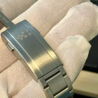 Christopher Ward C63 Sealander GMT 39mm applied logo