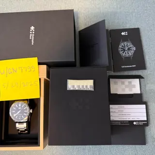 Christopher Ward C63 Sealander GMT 39mm applied logo