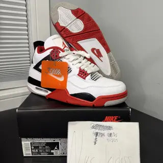 Jordan 4 fire red Sz 9 clean og all $180