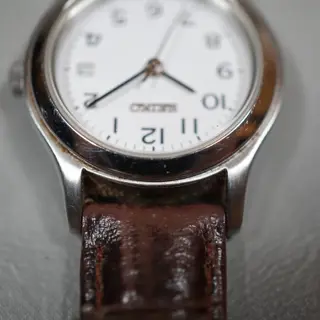 Seiko 7N82-0820 White Numeral Dial Ladies Quartz Watch - $60