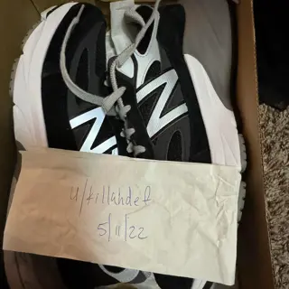 new balance 990v6 size 10 9.7/condition worn once $100