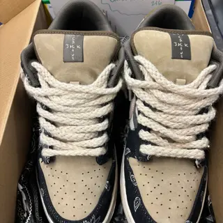 Travis Scott SB Dunks - Used - Men’s size 10 $1200 obo