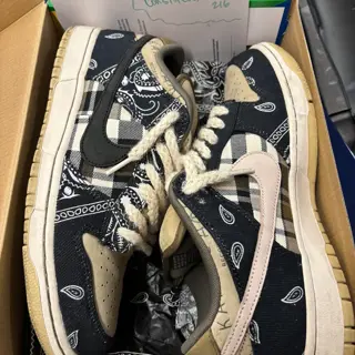 Travis Scott SB Dunks - Used - Men’s size 10 $1200 obo