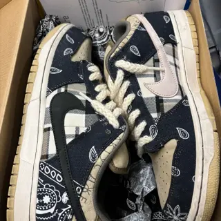 Travis Scott SB Dunks - Used - Men’s size 10 $1200 obo