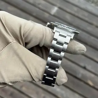 2006 Rolex Sea-Dweller 40mm Stainless Steel Black Dial 16600T Unpolished
