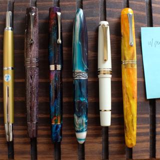 Pilot Decimo Harvest Yellow, Leonardo MZ Andromeda, Leonardo MM Galaxy Prime, Kilk Epigram Dusk, Sailor PGS Mini Ivory, Tailored Pen Co Sunflower