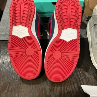 Nike SBs size 8.5 - 9. Used. Prices include shipping and invoice.
