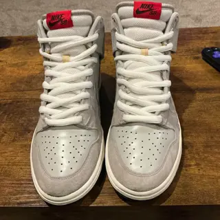 Nike SBs size 8.5 - 9. Used. Prices include shipping and invoice.