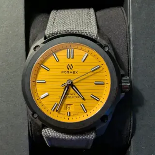 Formex Essence Leggera in rare Sunflower Yellow