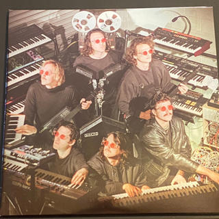 King Gizzard, Pink Floyd, Sabrina Carpenter