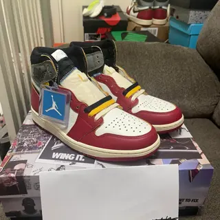 Nike Air Jordan 1 x Union- Chicago/Shadow - Size 9.5 for Size 9.5 Jordan 4 Brick by Brick or SB Blue
