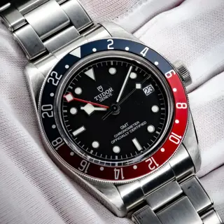 Tudor Black Bay GMT “Pepsi” 79830RB – Full Kit – 9.0/10 – Minor Crystal Mark