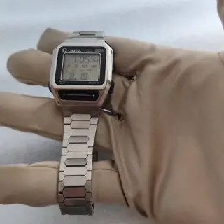 Rare Omega Sensorquartz Stainless Steel 1640 LCD Quartz Watch $1000