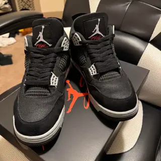 J4 Black Canvas Used 9.5M