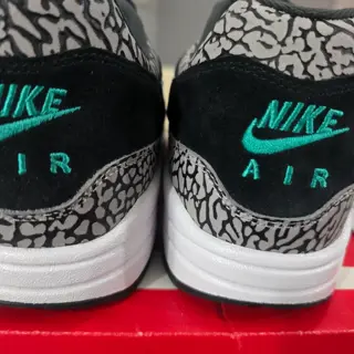 VNDS Nike Air Max 1 Atmos Elephant 2017 size 11 $700 obo