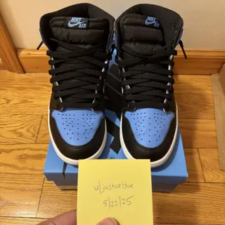 UNC Toes Sz 9.5 $70