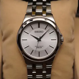 Seiko Spirit SCXP021 7N01 Silver Dial Integrated Bracelet Quartz Watch - $80