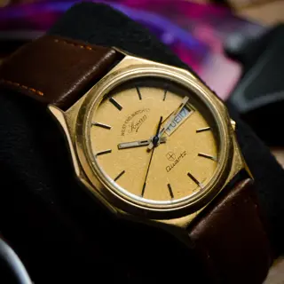 November 1985 Rare West End Watch Co. Sowar 🇨🇭 Gold-Filled Bezel🏅 Octagon Case Shape with Gold Dust Dial ✨ $150 shipped!