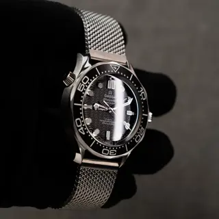 11008 - Omega 210.30.42.20.01.010 - 2025 NEW - Card & Box (Wooden box)-6040$