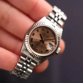 2000 Rolex Ladies Datejust Ref. 79174 | Salmon Dial | Box and Papers