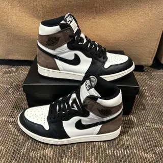 Air Jordan 1 Retro High Dark Mocha Size 9.5 Pre-Owned $170 + shipping