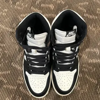 Air Jordan 1 Retro High Dark Mocha Size 9.5 Pre-Owned $170 + shipping