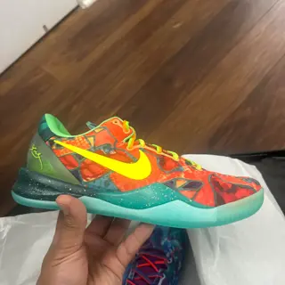 Sz 10-10.5 What the Kobe 8 & Nike sb futura $265-$320 shipped