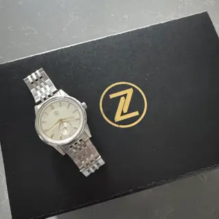 Zelos Nova V1 Linen and Gilt 38mm Sold Out Rare