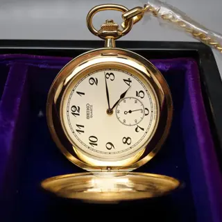 Seiko 7N07-001A Gold Tone Japanese Cabinet Minister Quartz Pocket Watch - $95