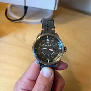 Citizen Avion Eco-drive AW1361-10H