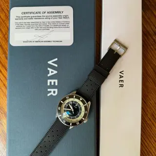 Vaer D5 Tropic 39 mm, LNIB, $325