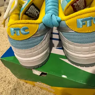 DS Nike SB Dunk FTC Lagoon Pulse size 11: $250 shipped and invoiced