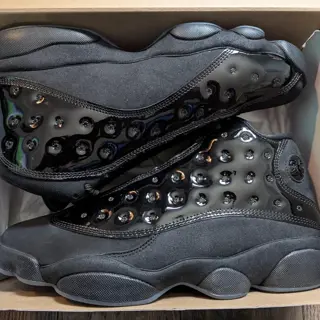New Jordan 13 Cap and gown size 9.5 mens $435 Shipped