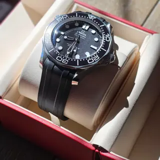 2025 Omega Seamaster 300m on rubber strap - $7200 CAD/5200USD shipped (OBRO)