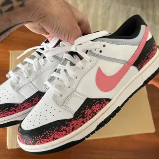 Dunk Low ‘Hot Lava’ Customs (Sample) DS size 9.5M, $350 shipped
