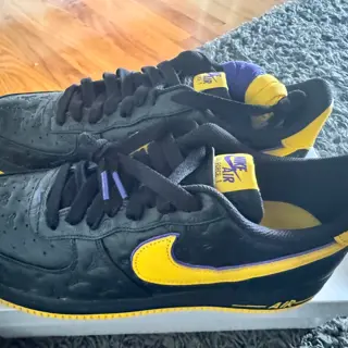 size 11.5-12 all DS. Size 12 Jordan 5 Off-white: $525, size 12 Nike SB Dunk Tightbooth: $260, size 11.5 AF1 Kobe Bryant Lakers Away (numbered): $300