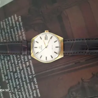 Omega De Ville near Mint condition Price 650 Euro.