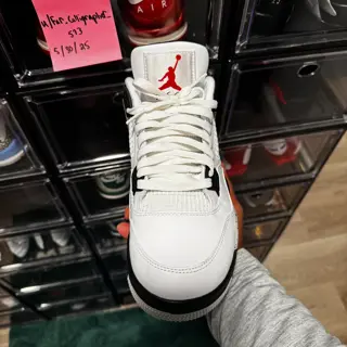 2016 WHITE CEMENT 4s // SIZE 10.5 // WORN 1x // OG ALL // $210 SHIPPED ADD 4% FOR INVOICE